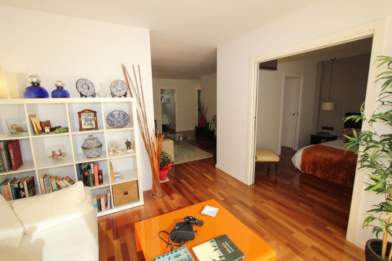 Apartamento Frente Al Mar Málaga Exteriör bild